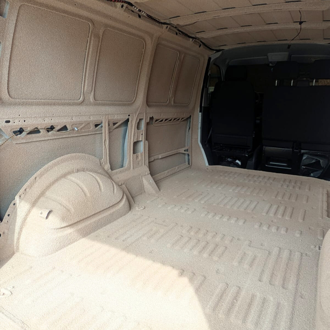 Aislamiento furgoneta : corcho proyectado