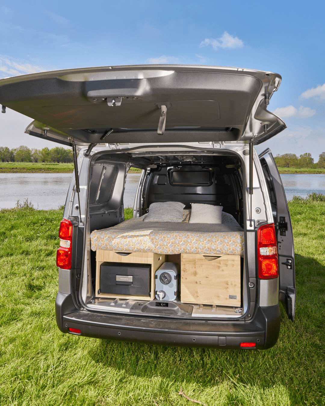 Kit Amenagement amovible Van et Fourgon Tchao Tchao