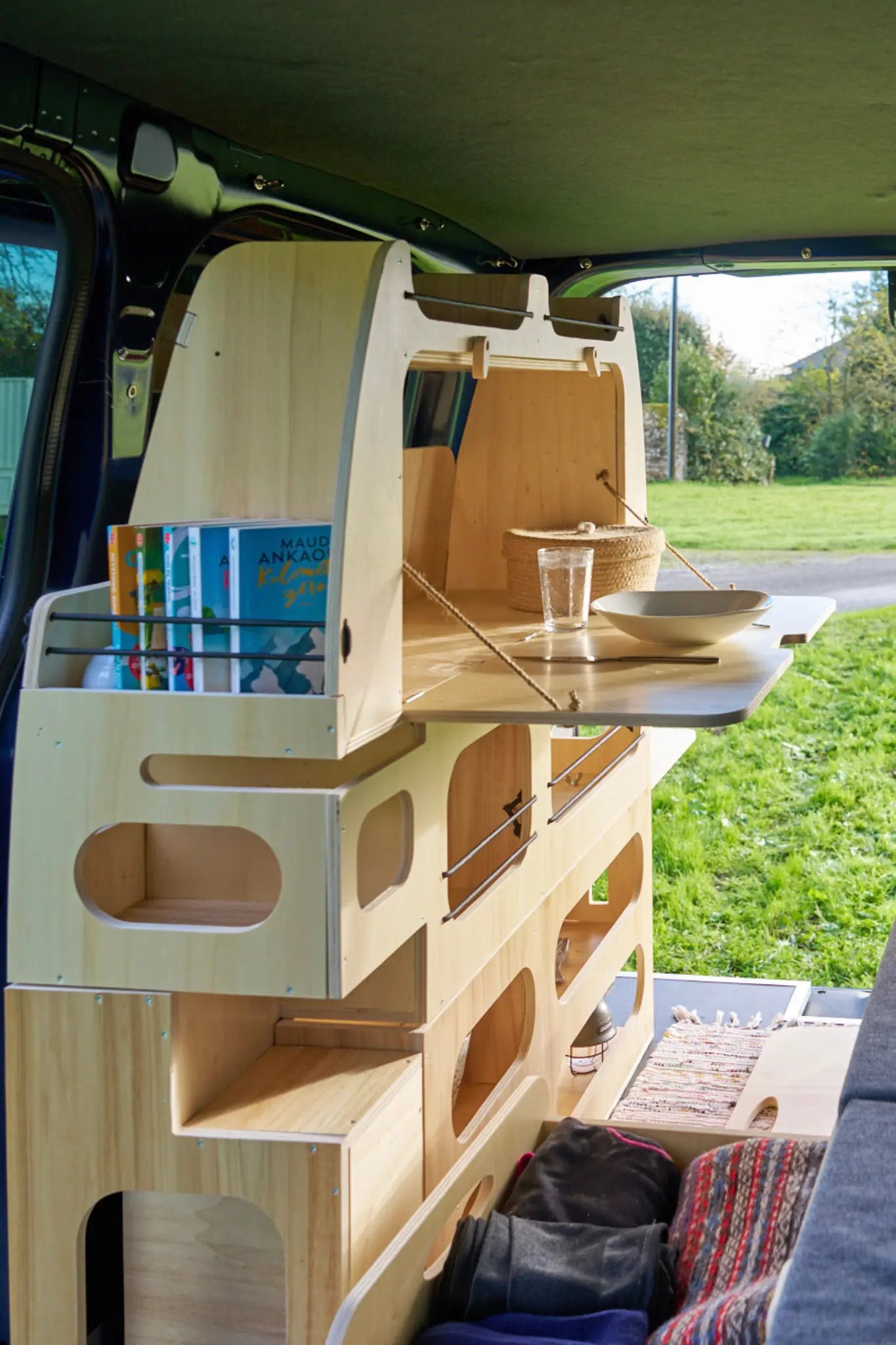 Ensemble aménagement van - lit peigne en L + rangements