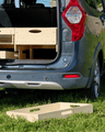 Contenitore per auto